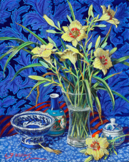 Day lilies flowers and leaves are accompanied by other small ceramic pieces in this painting.